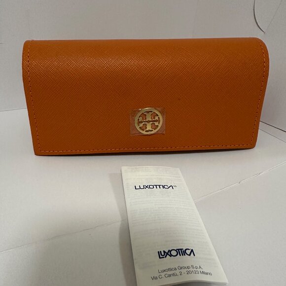 Tory Burch Tortoise Sunglasses with Case - Picture 4 of 4